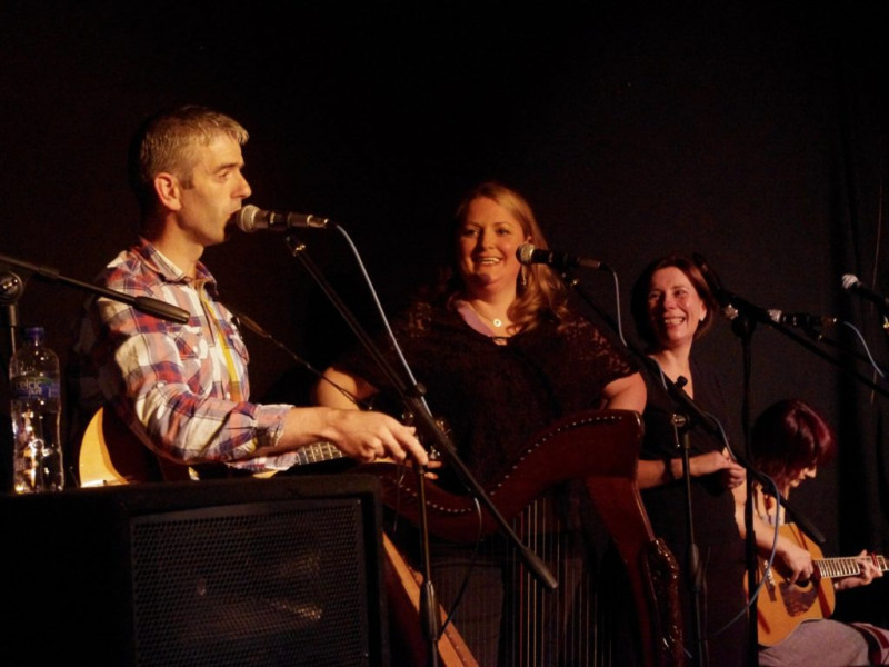 Musicians in An tSean Bheairic:  Falcarragh visitor information, cultural, educational, heritage centre housed in the historic old Royal Irish Constabulary  barracks, An Fál Carrach, County Donegal, Ireland